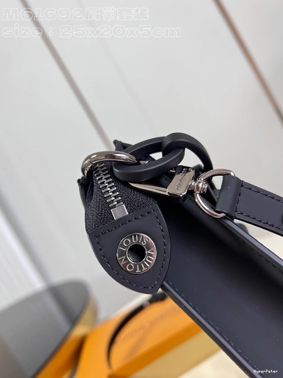 Toiletry Pouch-25*20*5.5CM Monogram LOUIS VUITTON 0808